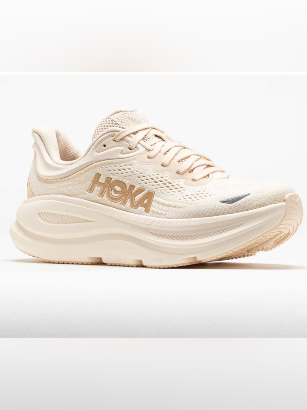 Hoka Bondi 9s Women's Cream/Beige Cushioned Running Shoes (7.5 wide)